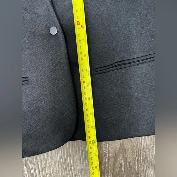 Mark Black Blazer with Stripe Lining Size Large - Sophisticated and Modern - Picture 10 of 13